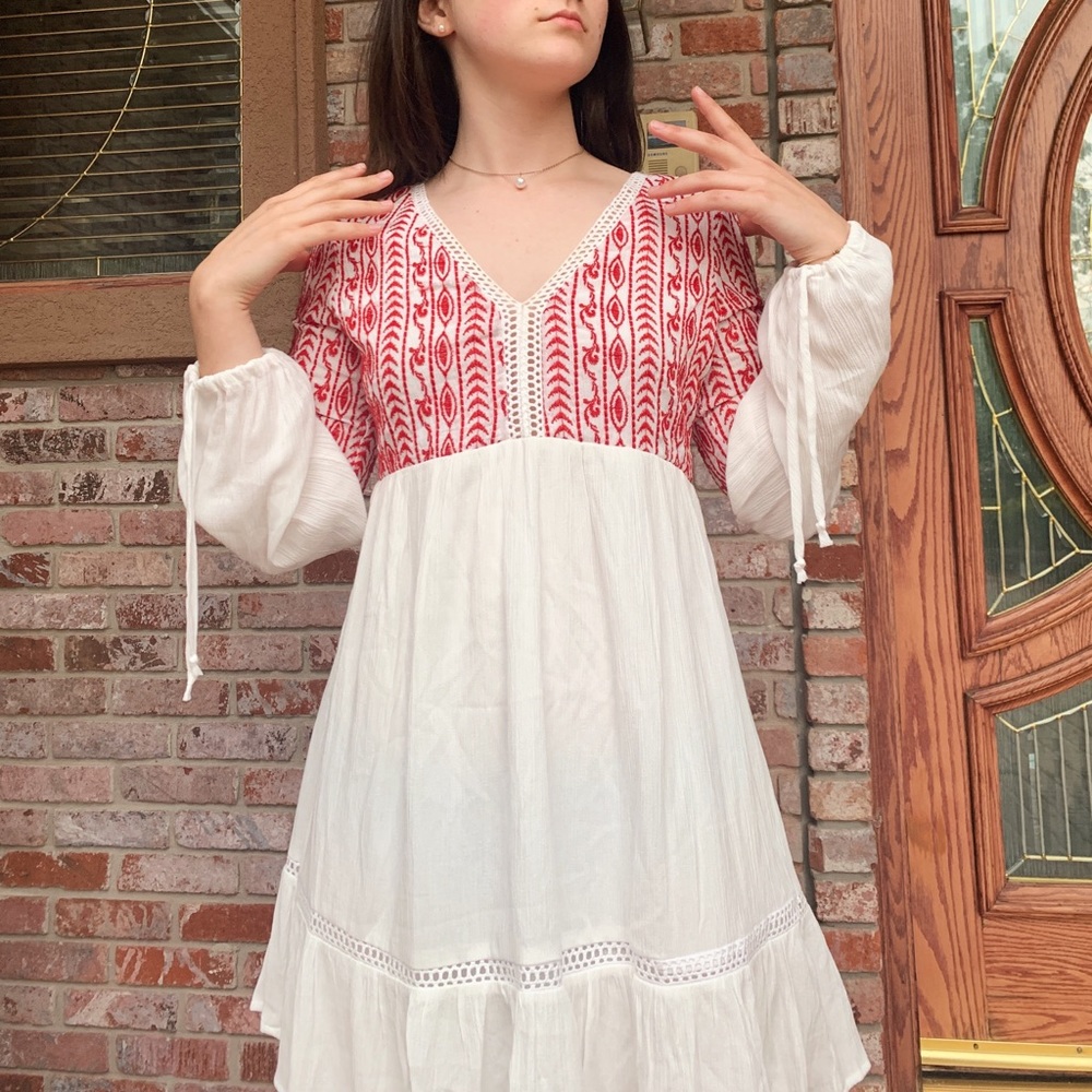 Flowy red and white dress